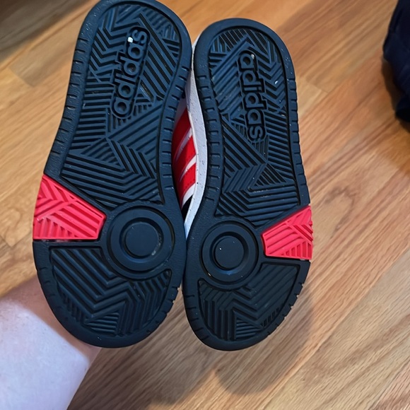 Boys Adidas Hightop Sneakers - Picture 4 of 4